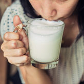 Höheres Brustkrebs-Risiko durch täglichen Milchkonsum?