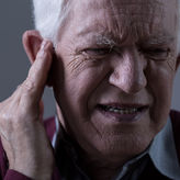 Auch ältere Menschen profitieren von Musiktherapie gegen Tinnitus